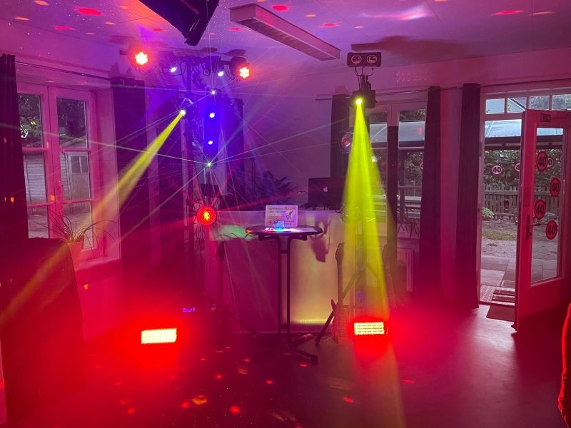 Lichtshow mit Moving Heads und Beams